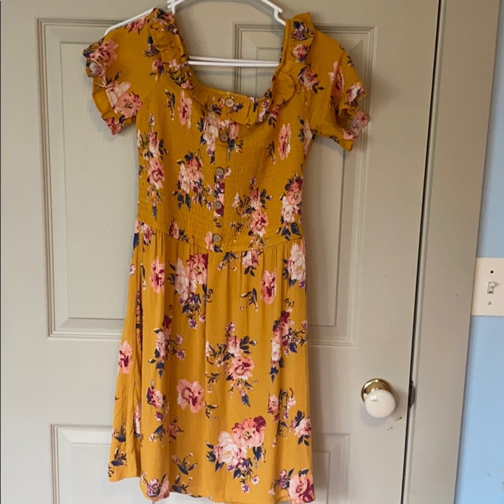 Xhilaration size M off the shoulder dress